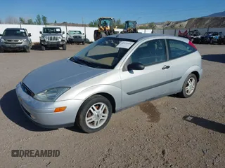 2000 Ford Focus ZX3 with VIN 3FAFP3137YR200780, listed as a IAAI auction lot 42322264 with 170,436 mi miles and . Bid and sale history available at DreamBid. Image 2.