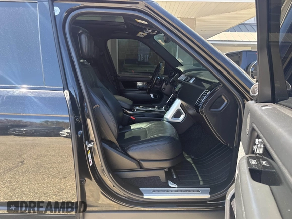 2020 Land Rover Range Rover with VIN SALGS5SE3LA592385, listed as a IAAI auction lot 42169724 with 136,782 mi miles and . Bid and sale history available at DreamBid. Image 5.