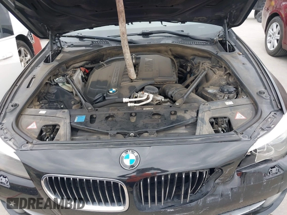 2011 BMW 5 Series 535i z VIN WBAFR7C55BC600687, wystawiony jako IAAI lot #42287337 z przebiegiem 213 734 mil mil oraz . Historia ofert i sprzedaży dostępna na DreamBid. Obrazek 10.