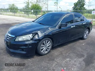 2011 Honda Accord EX-L с VIN 1HGCP3F88BA032555, выставлен на аукционе IAAI как лот 42556674 с пробегом 201 065 миль миль и . История ставок и продаж доступна на DreamBid. Изображение 18.