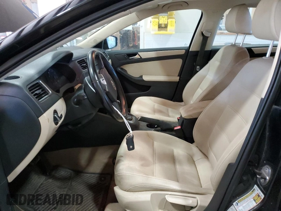 2011 Volkswagen Jetta SE with VIN 3VWDX7AJ4BM331741, listed as a Copart auction lot 87010944 with 244,547 mi miles and Clean title. Bid and sale history available at DreamBid. Image 7.