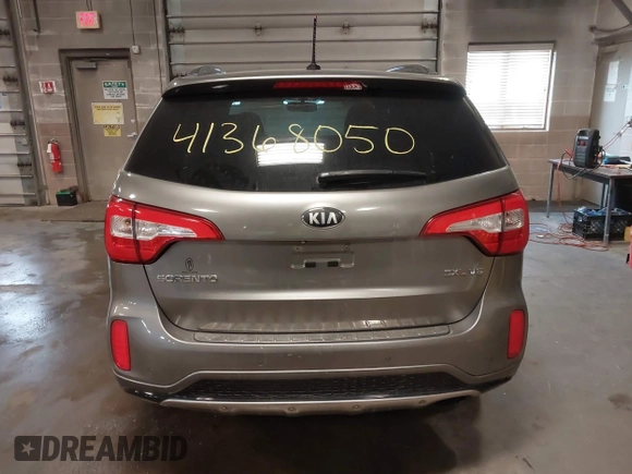 2015 Kia Sorento SX with VIN 5XYKWDA74FG617737, listed as a IAAI auction lot 41368050 with 96,763 mi miles. Bid and sale history available at carsss.com. Image 16.