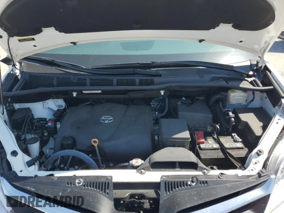 2019 Toyota Sienna LE Auto Access Seat with VIN 5TDKZ3DC4KS993734, listed as a Copart auction lot 53458405 with 6,957 mi miles and Salvage Title. Bid and sale history available at DreamBid. Image 13.