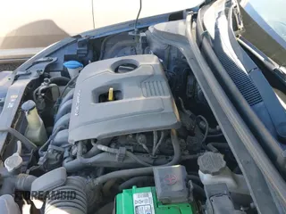 2018 Hyundai Elantra SEL z VIN 5NPD84LF9JH301159, wystawiony jako IAAI lot #43317244 z przebiegiem 162 316 mil mil oraz . Historia ofert i sprzedaży dostępna na DreamBid. Obrazek 19.