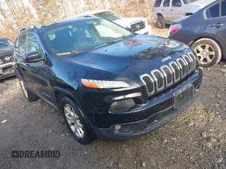 2014 Jeep Cherokee Latitude z VIN 1C4PJLCS5EW105809, wystawiony jako IAAI lot #41331585 z przebiegiem 207 609 mil mil oraz . Historia ofert i sprzedaży dostępna na DreamBid. Obrazek 1.