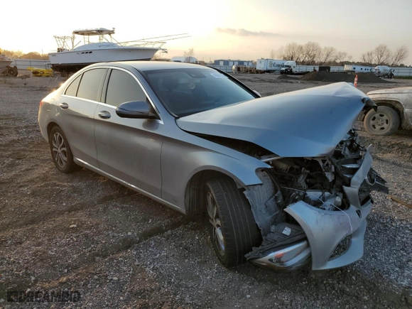 2016 Mercedes-Benz C-Class C 300 Luxury with VIN 55SWF4KB6GU120975, listed as a Copart auction lot 43961575 with 119,663 mi miles and Clean Title. Bid and sale history available at carsss.com. Image 4.