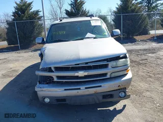 2004 Chevrolet Suburban LS with VIN 3GNFK16Z14G220272, listed as a IAAI auction lot 41768348 with 283,233 mi miles. Bid and sale history available at carsss.com. Image 12.