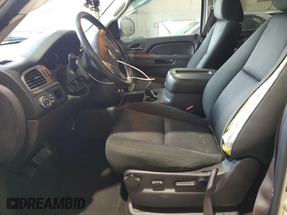 2013 Chevrolet Tahoe LS with VIN 1GNSCAE03DR212317, listed as a Copart auction lot 50511725 with 135,325 mi miles and Salvage title. Bid and sale history available at DreamBid. Image 7.