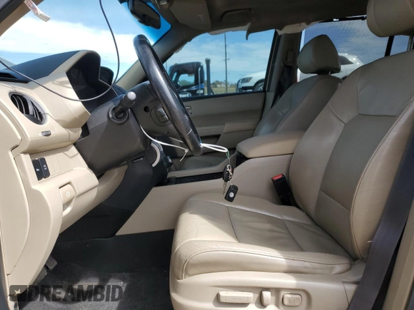 2011 Honda Pilot Touring with VIN 5FNYF4H92BB046932, listed as a Copart auction lot 49811465 with 176,295 mi miles and Salvage Title. Bid and sale history available at carsss.com. Image 7.
