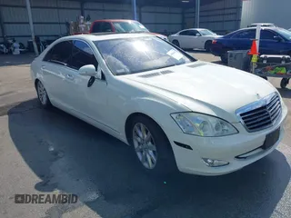 2008 Mercedes-Benz S 5.5L V8 with VIN WDDNG86X38A171826, listed as a IAAI auction lot 41803342 with 119,369 mi miles. Bid and sale history available at carsss.com. Image 1.