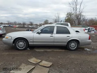 2010 Mercury Grand Marquis LS with VIN 2MEBM7FV1AX612153, listed as a IAAI auction lot 40979537 with 120,359 mi miles. Bid and sale history available at carsss.com. Image 14.