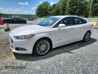 2013 Ford Fusion SE Hybrid with VIN 3FA6P0LU3DR265589, listed as a Copart auction lot 64081245 with 224,864 mi miles and Salvage title. Bid and sale history available at DreamBid. Image 1.