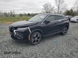 2022 Mitsubishi Eclipse Cross ES z VIN JA4ATUAA0NZ605000, wystawiony jako Copart lot #57465995 z przebiegiem 28 712 mil mil oraz Szkody całkowita. Historia ofert i sprzedaży dostępna na DreamBid. Obrazek 1.