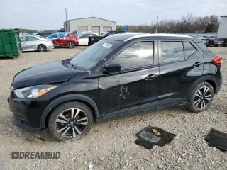 2020 Nissan Kicks SV with VIN 3N1CP5CV1LL527374, listed as a Copart auction lot 43770285 with 107,443 mi miles and Salvage Title. Bid and sale history available at carsss.com. Image 1.