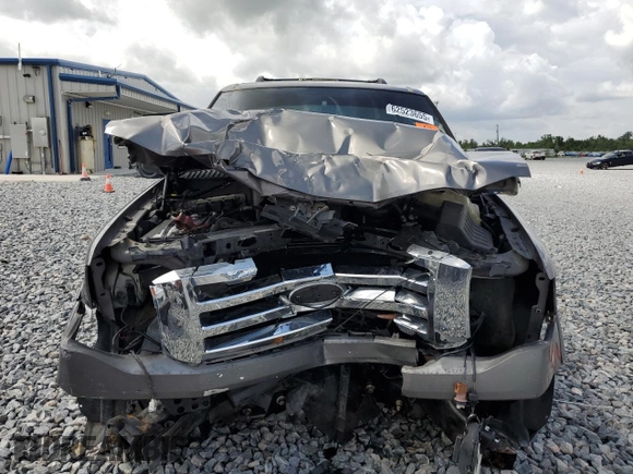 2010 Ford Expedition Max SSV with VIN 1FMJK1F58AEA13330, listed as a Copart auction lot 62523655 with 252,598 mi miles and Salvage title. Bid and sale history available at DreamBid. Image 5.