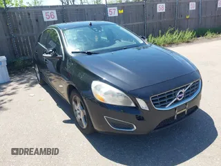 2012 Volvo S60 T5 z VIN YV1622FS4C2142489, wystawiony jako IAAI lot #42234409 z przebiegiem 218 907 mil mil oraz . Historia ofert i sprzedaży dostępna na DreamBid. Obrazek 1.