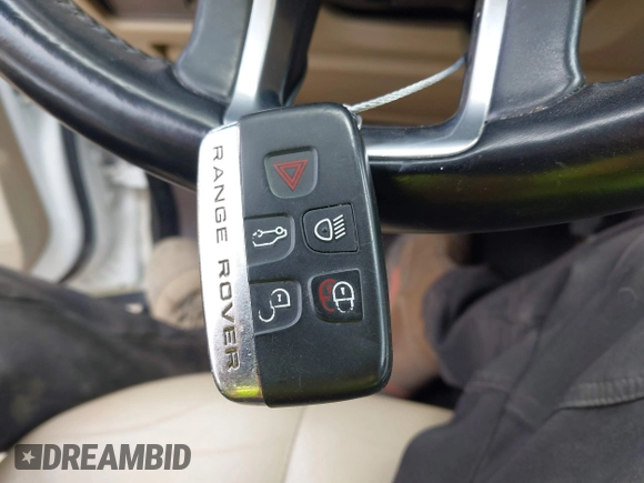 2013 Land Rover Range Rover Evoque Pure Plus с VIN SALVP2BG1DH765158, выставлен на аукционе IAAI как лот 42122617 с пробегом 90 277 миль миль и . История ставок и продаж доступна на DreamBid. Изображение 11.