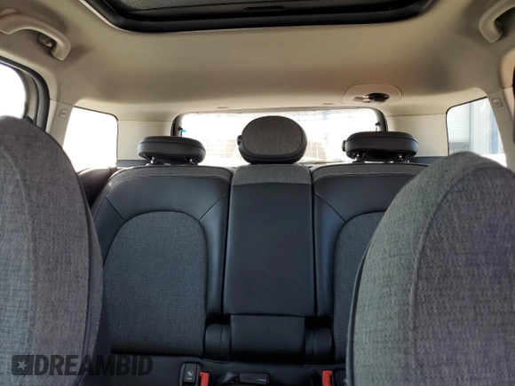 2018 MINI Countryman Cooper S E with VIN WMZYU7C4XJ3E56623, listed as a Copart auction lot 72434664 with 162,692 mi miles and Clean Title. Bid and sale history available at carsss.com. Image 10.