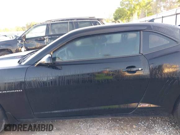 2011 Chevrolet Camaro 1LT z VIN 2G1FB1ED1B9150934, wystawiony jako IAAI lot #41981291 z przebiegiem 151 435 mil mil oraz . Historia ofert i sprzedaży dostępna na DreamBid. Obrazek 15.