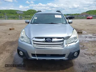 2014 Subaru Outback Premium with VIN 4S4BRBCC3E3288467, listed as a IAAI auction lot 41921864 with 171,264 mi miles and . Bid and sale history available at DreamBid. Image 12.