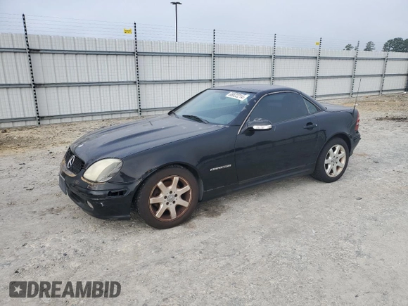 2002 Mercedes-Benz SLK-Class 2.3L Kompressor with VIN WDBKK49F22F259458, listed as a Copart auction lot 68822214 with 178,005 mi miles and Non Repairable. Bid and sale history available at carsss.com. Image 1.