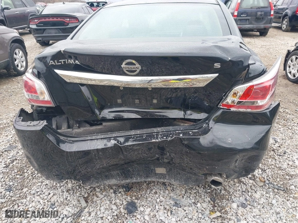 2015 Nissan Altima 2.5 with VIN 1N4AL3AP3FC176837, listed as a IAAI auction lot 41843408 with 185,466 mi miles. Bid and sale history available at carsss.com. Image 12.