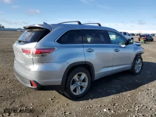 2015 Toyota Highlander Limited with VIN 5TDDKRFHXFS083956, listed as a Copart auction lot 52366405 with 146,851 mi miles and Salvage Title. Bid and sale history available at carsss.com. Image 3.
