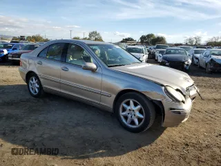 2001 Mercedes-Benz C 230/260/280/320 z VIN WDBRF61J91F024553, wystawiony jako Copart lot #80091594 z przebiegiem Nie podano mil oraz Szkoda całkowita • Salvage title. Historia ofert i sprzedaży dostępna na DreamBid. Obrazek 4.