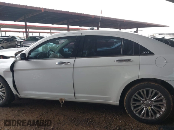 2012 Chrysler 200 Limited with VIN 1C3CCBCB8CN277536, listed as a IAAI auction lot 41741732 with 148,434 mi miles. Bid and sale history available at carsss.com. Image 15.