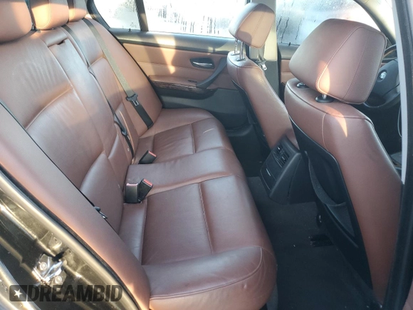 2006 BMW 3 Series 325i with VIN WBAVB13556PT27892, listed as a Copart auction lot 61299455 with 121,678 mi miles and Salvage title. Bid and sale history available at DreamBid. Image 10.