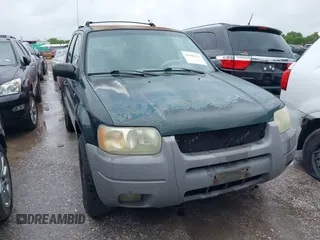 2001 Ford Escape XLT with VIN 1FMCU03101KC25039, listed as a IAAI auction lot 41900122 with 218,126 mi miles. Bid and sale history available at carsss.com. Image 14.