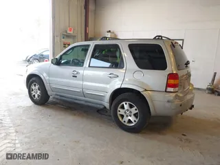 2006 Ford Escape Limited with VIN 1FMYU94176KC07783, listed as a IAAI auction lot 42083378 with 201,327 mi miles. Bid and sale history available at carsss.com. Image 3.