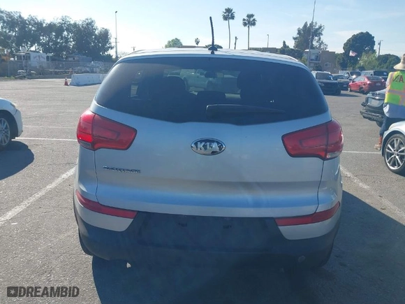 2014 Kia Sportage LX with VIN KNDPB3AC4E7570133, listed as a IAAI auction lot 41642744 with 162,629 mi miles. Bid and sale history available at carsss.com. Image 15.