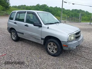 2004 Chevrolet Tracker z VIN 2CNBE134X46916014, wystawiony jako IAAI lot #42219723 z przebiegiem 206 172 mil mil oraz . Historia ofert i sprzedaży dostępna na DreamBid. Obrazek 1.