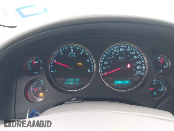 2008 Chevrolet Suburban LTZ с VIN 1GNFC16088R121145, выставлен на аукционе IAAI как лот 41327123 с пробегом 207 489 миль миль и . История ставок и продаж доступна на DreamBid. Изображение 7.