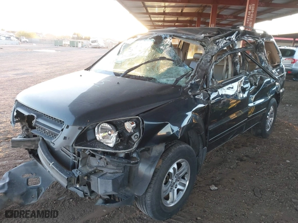2004 Honda Pilot EX with VIN 2HKYF18624H620101, listed as a IAAI auction lot 41841945 with 196,158 mi miles. Bid and sale history available at carsss.com. Image 2.