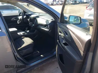 2019 Chevrolet Traverse LT Cloth with VIN 1GNEVGKW5KJ261159, listed as a IAAI auction lot 41745756 with 116,537 mi miles. Bid and sale history available at carsss.com. Image 5.
