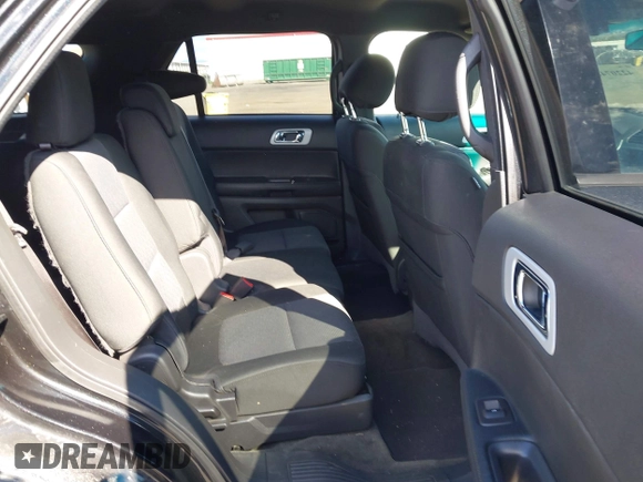 2013 Ford Explorer XLT with VIN 1FM5K8D82DGC91818, listed as a IAAI auction lot 42207489 with 242,496 mi miles and . Bid and sale history available at carsss.com. Image 8.