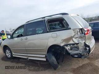 2005 Toyota Sienna CE z VIN 5TDZA23C75S312147, wystawiony jako IAAI lot #41513436 z przebiegiem 87 473 mil mil oraz . Historia ofert i sprzedaży dostępna na DreamBid. Obrazek 14.