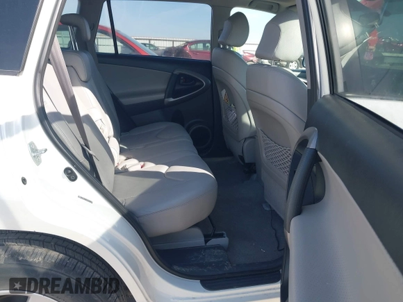 2008 Toyota RAV4 Ltd with VIN JTMBK31V085041130, listed as a IAAI auction lot 41786466 with 137,656 mi miles. Bid and sale history available at carsss.com. Image 8.