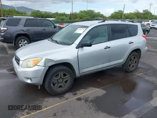 2006 Toyota RAV4 with VIN JTMZD33V666006105, listed as a IAAI auction lot 41820520 with 166,337 mi miles. Bid and sale history available at carsss.com. Image 2.