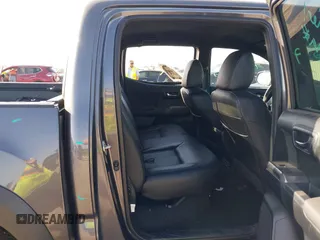 2017 Toyota Tacoma SR5 with VIN 5TFCZ5AN5HX077315, listed as a IAAI auction lot 42017639 with 74,999 mi miles and . Bid and sale history available at DreamBid. Image 8.