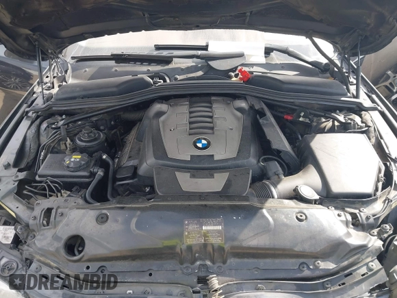 2008 BMW 5 Series 550i with VIN WBANW535X8CT52695, listed as a IAAI auction lot 41524377 with 159,971 mi miles. Bid and sale history available at carsss.com. Image 10.