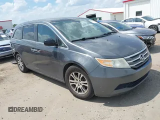 2013 Honda Odyssey EX z VIN 5FNRL5H42DB023502, wystawiony jako IAAI lot #42173396 z przebiegiem 176 660 mil mil oraz . Historia ofert i sprzedaży dostępna na DreamBid. Obrazek 1.