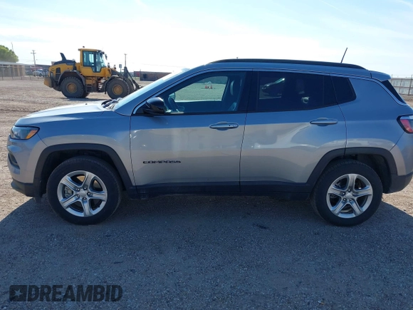 2024 Jeep Compass Latitude with VIN 3C4NJDBN0RT597217, listed as a IAAI auction lot 42503326 with 41,937 mi miles and . Bid and sale history available at DreamBid. Image 14.