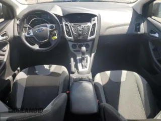 2014 Ford Focus SE z VIN 1FADP3K24EL317353, wystawiony jako Copart lot #57181215 z przebiegiem 144 495 mil mil oraz Szkoda całkowita • Salvage title. Historia ofert i sprzedaży dostępna na DreamBid. Obrazek 8.