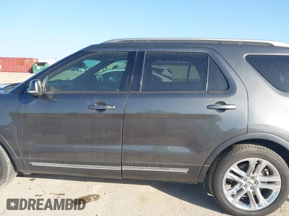 2017 Ford Explorer XLT z VIN 1FM5K7D8XHGC54063, wystawiony jako IAAI lot #42076830 z przebiegiem 115 686 mil mil oraz . Historia ofert i sprzedaży dostępna na DreamBid. Obrazek 14.