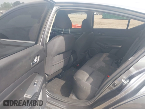 2020 Nissan Altima S z VIN 1N4BL4BV7LC217523, wystawiony jako IAAI lot #42166031 z przebiegiem 105 349 mil mil oraz . Historia ofert i sprzedaży dostępna na DreamBid. Obrazek 8.