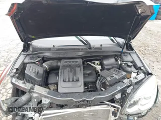 2017 Chevrolet Equinox LS z VIN 2GNALBEK0H1565034, wystawiony jako IAAI lot #42343175 z przebiegiem 139 329 mil mil oraz . Historia ofert i sprzedaży dostępna na DreamBid. Obrazek 10.
