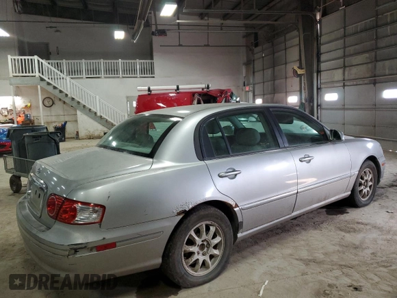 2005 Kia Amanti z VIN KNALD124755058346, wystawiony jako Copart lot #41683255 z przebiegiem 180 396 mil mil oraz Szkoda całkowita • Salvage title. Historia ofert i sprzedaży dostępna na DreamBid. Obrazek 3.